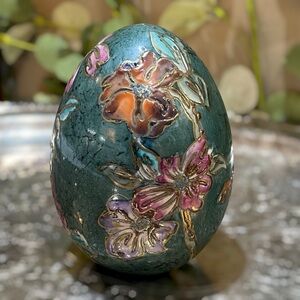 Vintage Cloisonné Enameled Chinese Egg Famille Green Pink Gold